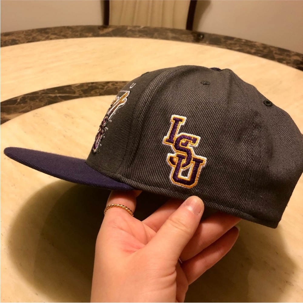 Stylish Men's Cap Collection Bundle - Picture 10 of 11